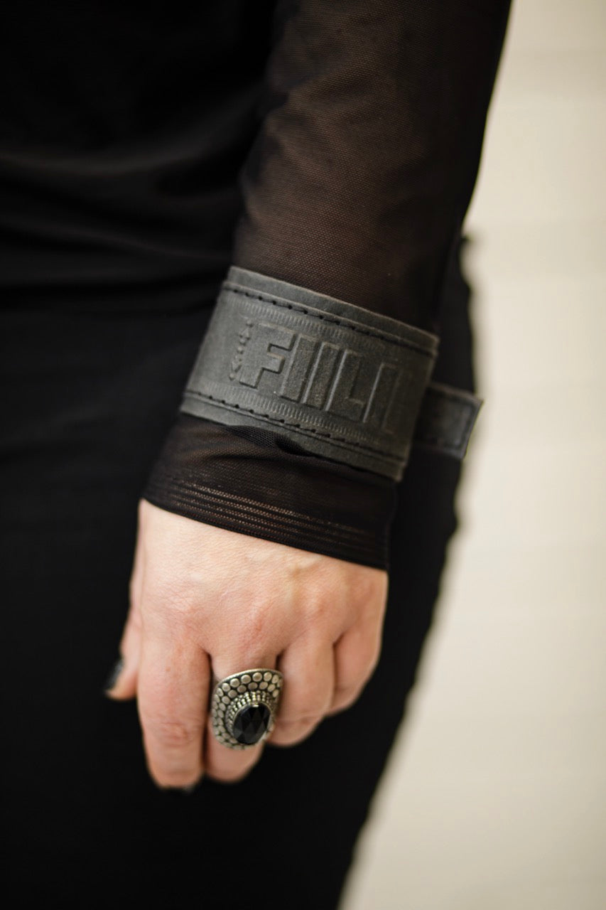 Fiilii accesories melna kraftex rokassprādze ar logo Fiilii